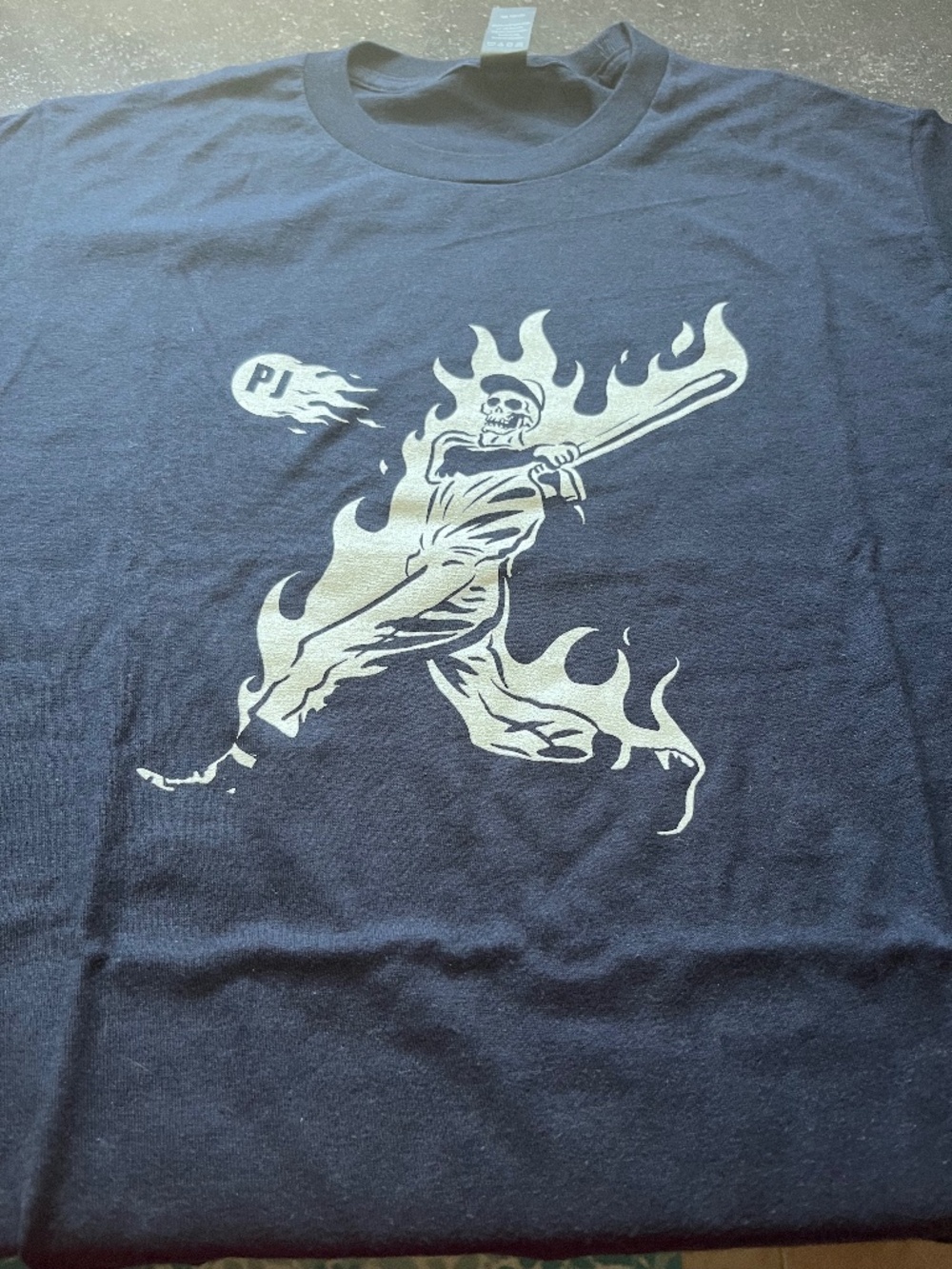 Pearl Jam 2018 North American Tour T-Shirt – Men's Small – Navy